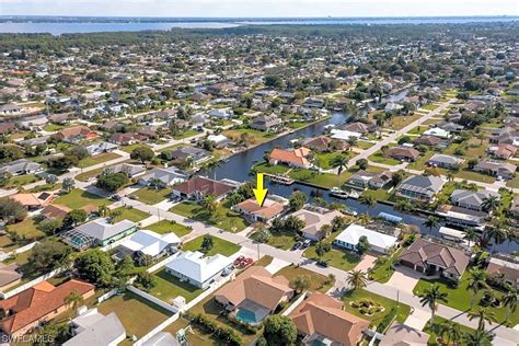 1932 Se 9th Terrace Houses Cape Coral Fl 33990