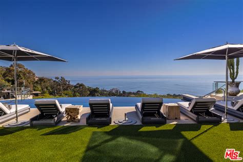 1189 Acre Hillside Estate Overlooking The Pacific Ocean In Laguna