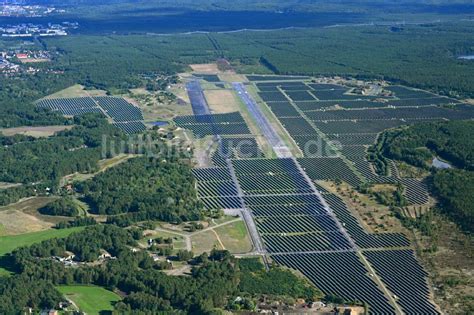 Finowfurt Von Oben Solarkraftwerk Und Photovoltaik Anlagen Auf Dem