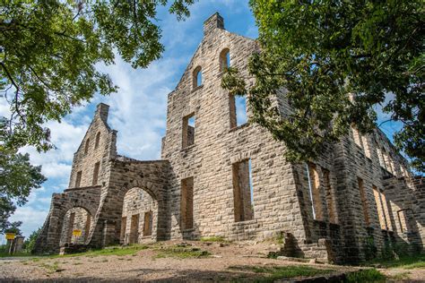 Ruins And Natural Beauty Of Ha Ha Tonka Long An Ozarks Draw Ozarks Alive