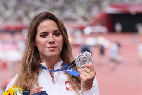 Maria Andrejczyk Odebra A W Tokio Srebrny Medal Olimpijski Wideo