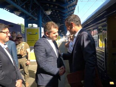 Pedro Sánchez llega a Kiev con motivo del inicio de la Presidencia