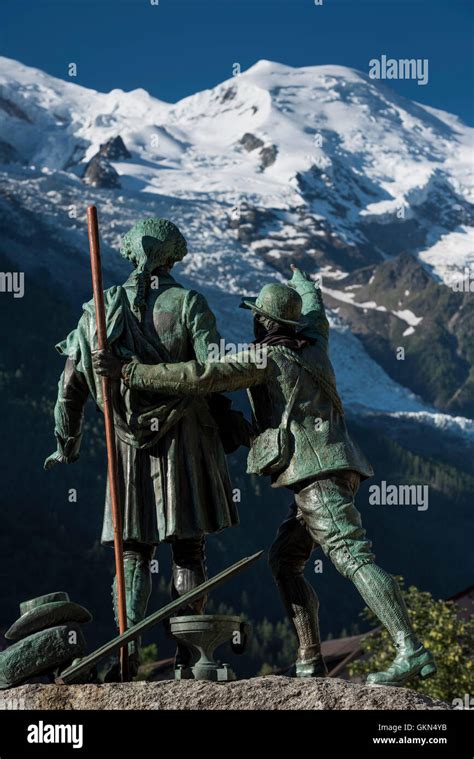 Chamonix Town Night France Hi Res Stock Photography And Images Alamy