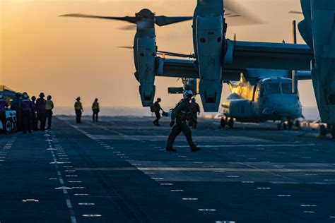 DVIDS Images 15th MEU Marines Conduct Flight Operations Aboard USS