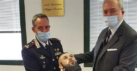 Napoli Consegnato Il Busto Di Emanuele Sibillo Al Museo Criminologico