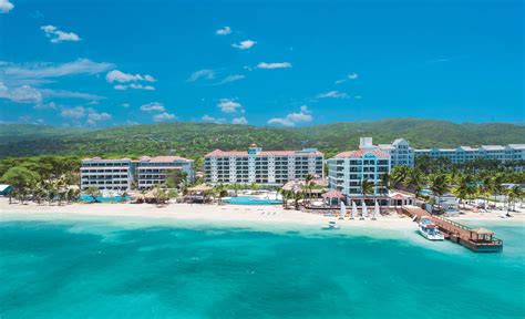 Sandals Dunn's River | Air Canada Vacations