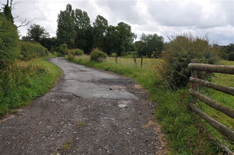 Farm Road To Great Norbury Farm Philip Halling Cc By Sa 2 0