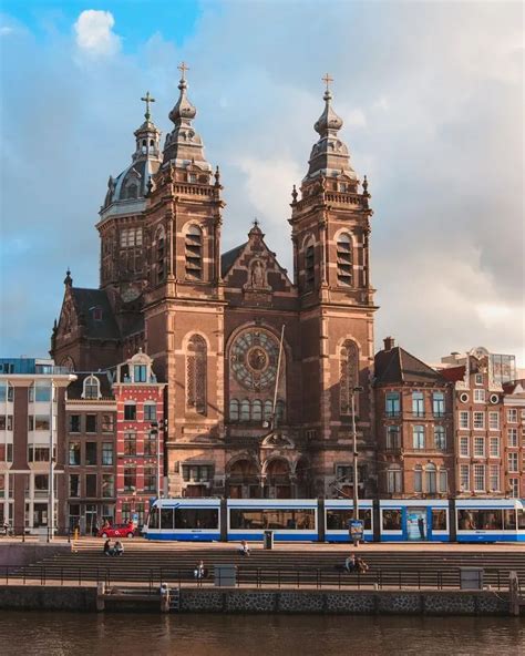 Where To Stay In Amsterdam 10 Best Areas Neighborhoods For Tourists