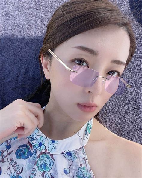 祥子さんのインスタグラム写真 祥子instagram 「毎日暑いーーー🥵 オリンピックも連日熱いーーー🤩🔥 汗ばむ季節に手に汗握る熱戦