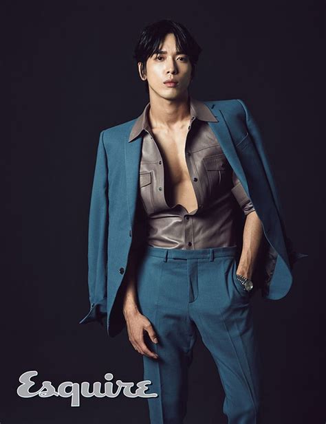 Cn Blue S Jung Yonghwa Poses For Esquire Korea August Cnblue