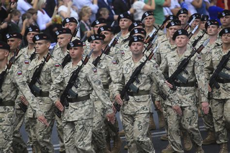 Polish Army to Test 12,000 Reservists - Newsweek