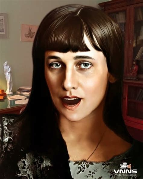 Не с теми я, кто бросил землю... стихотворения Анны Ахматовой (poems by ...