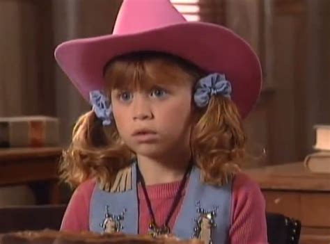 Ashley Olsen The Adventures Of Mary Kate And Ashley Video Series Mary