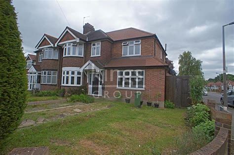 Heathcote Grove London 5 Bed Semi Detached House £900 000