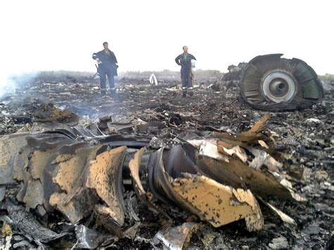 Graphic Photos Show Wreckage Of Malaysia Airlines Crash In Ukraine