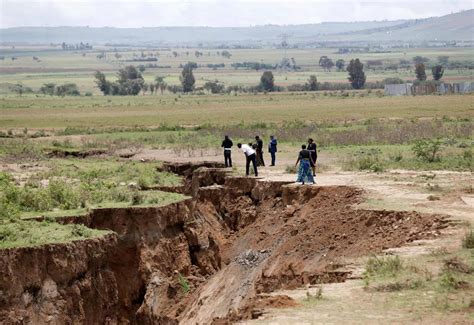 This Huge Crack In Kenya Could Split Africa In Two