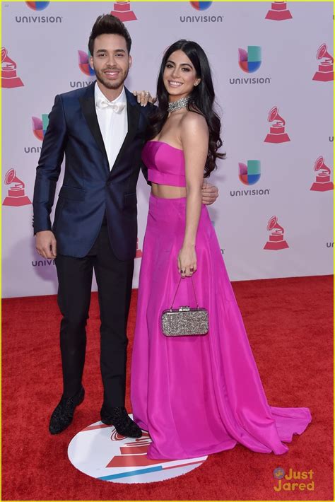 Shadowhunters Emeraude Toubia Marries Prince Royce In Mexican Wedding