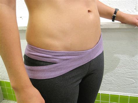 File:Belly wrap.jpg - Wikimedia Commons