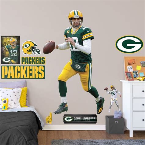 Green Bay Packers: Aaron Rodgers - Officially Licensed NFL Removable W ...