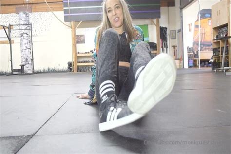 Watch Moniquestranger Have You Ever Jerked Off Feet The Gym Xxx