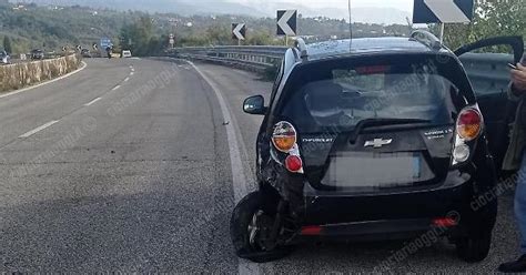 Incidente Sulla Superstrada Sora Ferentino Scontro Tra Due Auto Foto