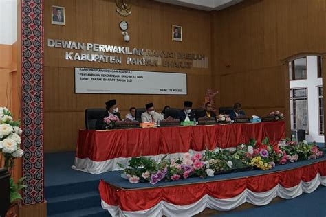 Bupati Pakpak Bharat Hadiri Paripurna Rekomendasi DPRD Atas LKPJ Tahun