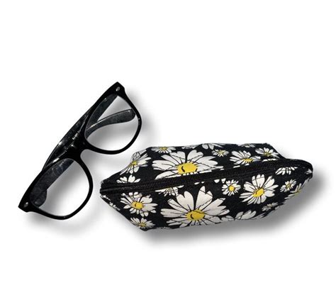 Daisy Floral Eyeglass Case Soft Fabric Quilted With Zipper - Etsy