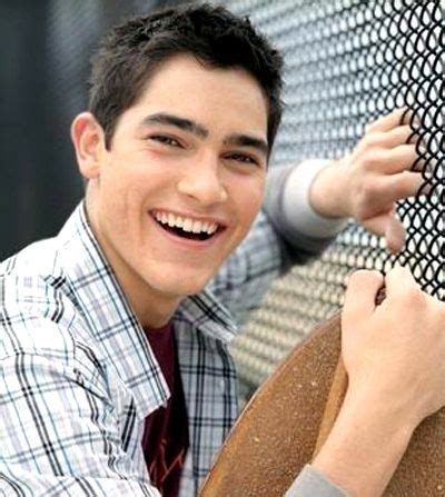 Tyler as Martin Brewer on 7th Heaven when he was 16 :) Tyler Hoechlin 7th Heaven, I Cant Help It ...