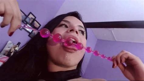 Girl Cleans Off Anal Beads ThisVid