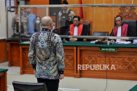 Ipw Pertanyakan Vonis Penjara Seumur Hidup Teddy Minahasa Republika