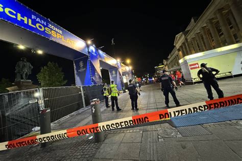 Nach Messerangriff In Fanzone In Stuttgart Manuel Hagel Fordert