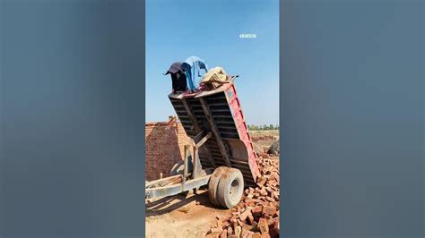 🚜 Overloaded Tractor Trolley 🛒 Pulled Up 🔝 Workers Used Good Technique To Fix It Youtube