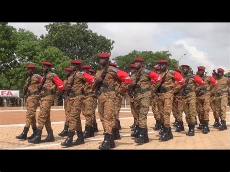 Burkina Faso Nouveaux Soldats Du Feu Pr Ts Servir Youtube