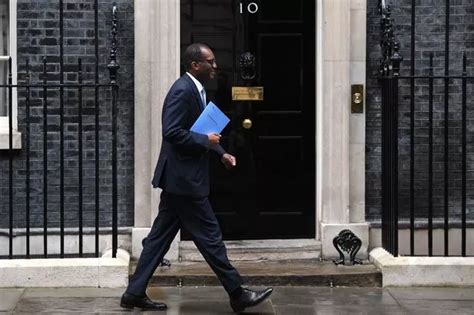 What S In Chancellor S Red Box And Why Kwasi Kwarteng Won T Use It For