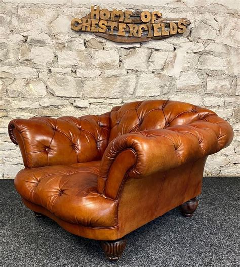 TETRAD OSKAR CHESTERFIELD CLUB CHAIR TAN BUFFALO HIDE LEATHER