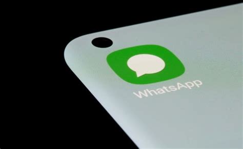 De esta forma puedes enviar una ubicación falsa en WhatsApp fija y en