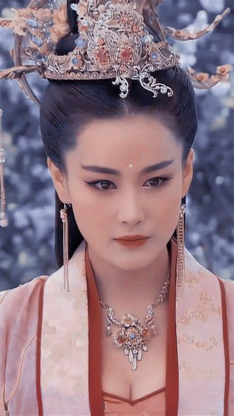 China Hanfu Ear Cuff Asian Models Crown Jewelry Queens Earrings