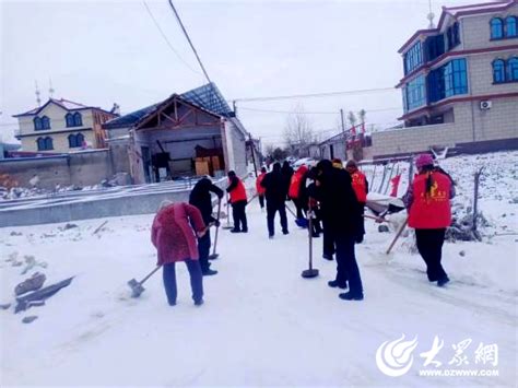 以雪为令 闻雪而动——兰陵县神山镇巾帼志愿者除雪保平安