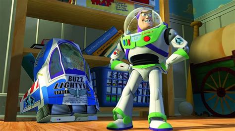 Al Infinito Y M S All Lanzan Primer Adelanto De Lightyear Spin Off