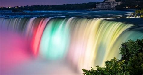 60 Top Attractions in North America