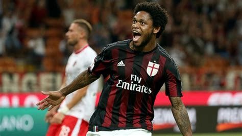 Milan Luiz Adriano Se Ne Va Scommesse Online