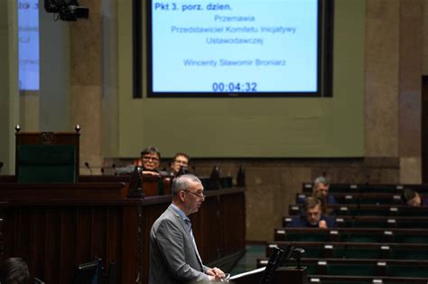 Postawmy na edukację Projekt ZNP Godne płace do dalszych prac w