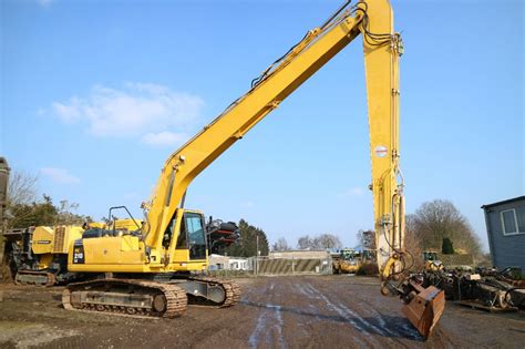 Böschungsbagger Komatsu PC 210 LC 8 Super Long Reach mieten