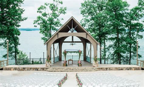 peachtree point  lake lanier islands north georgia wedding venues