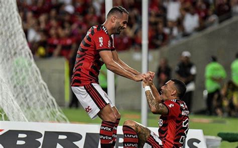 Corinthians Desiste De Matheuzinho E Thiago Maia Coluna Do Fla