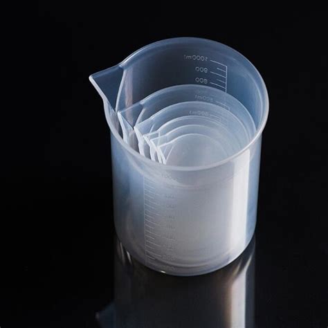 Pp Plastic Beaker With Spout