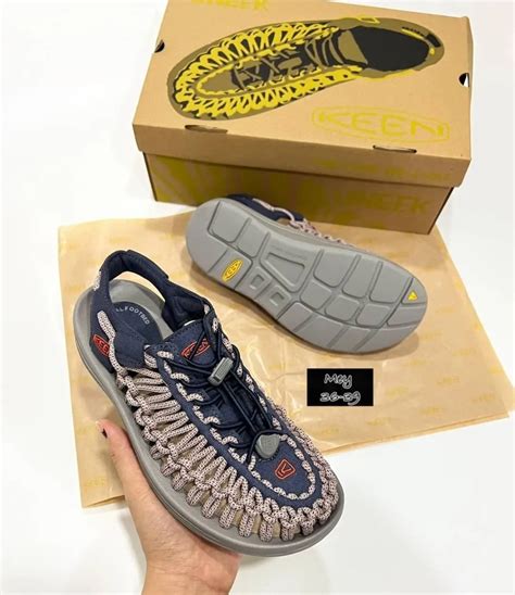 รองเท้า Keen มาใหม่ยอดฮิตขายที่สุด แฟชั่นสุดเท่ รองเท้า มีทั้งผู้หญิง