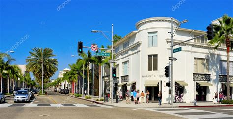 Rodeo Drive, Beverly Hills, United States — Stock Editorial Photo © nito103 #8732238