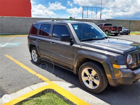 Jeep Patriot 4x2 Limited CVT Usado 2014 Color Gris Mineral Precio