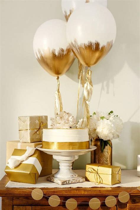 35 Ultimate Balloon Centerpiece Ideas For Weddings